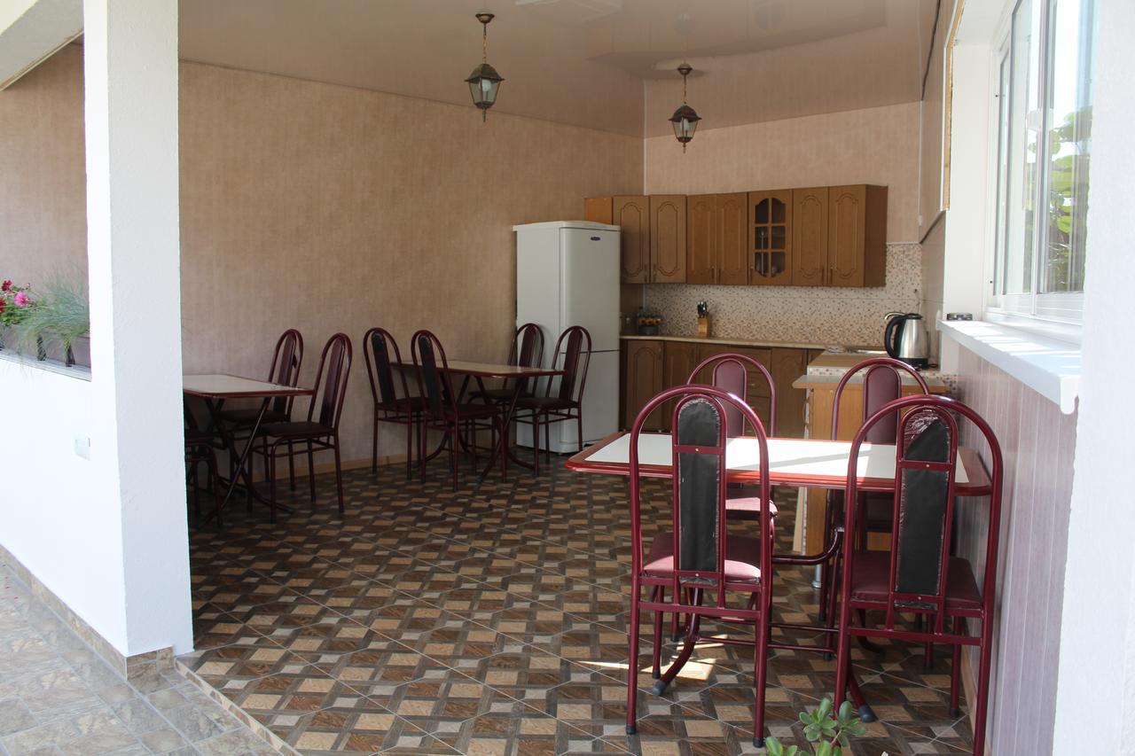 Guest House U Aleny Gagra Exterior photo